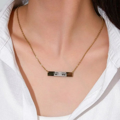 Anpassat ögonhalsband med foto i rostfritt stål, anpassat graverat ögonhalsband, personligt bild- och namnhalsband för kvinnor och barn