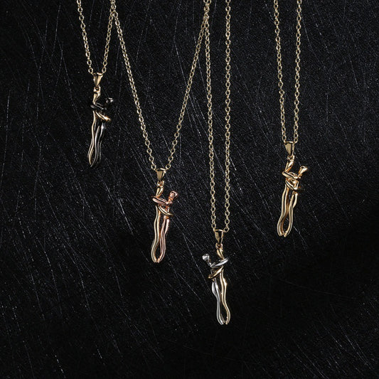 Halsband med kramhänge till ett romantiskt hänge